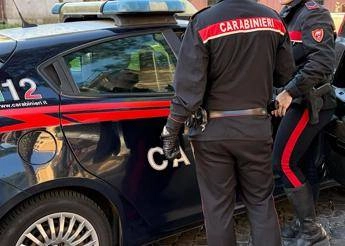 Palermo, accoltella padre al culmine di una lite: arrestato 20enne Palermo, accoltella padre al culmine di una lite: arrestato 20enne