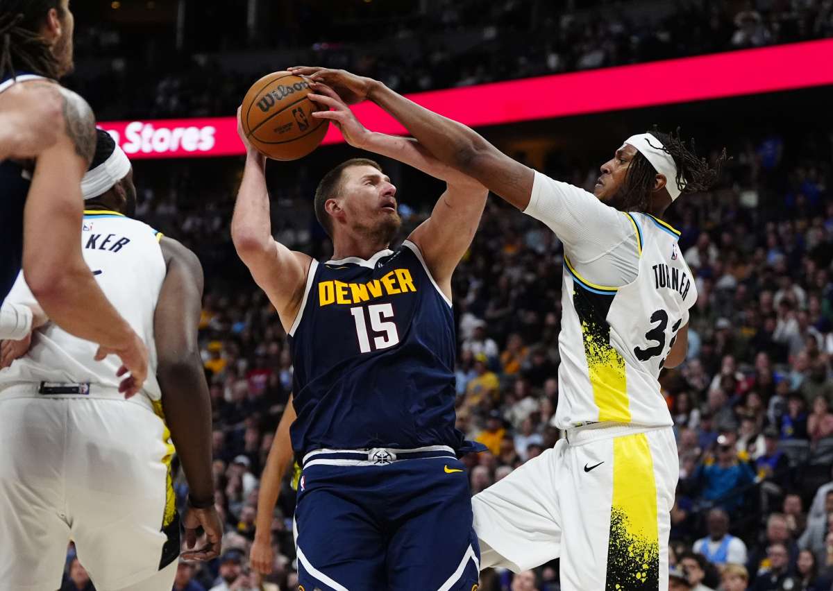 Curry sbatte sul muro di Houston, Jokic fenomeno ma Denver va ko Curry sbatte sul muro di Houston, Jokic fenomeno ma Denver va ko