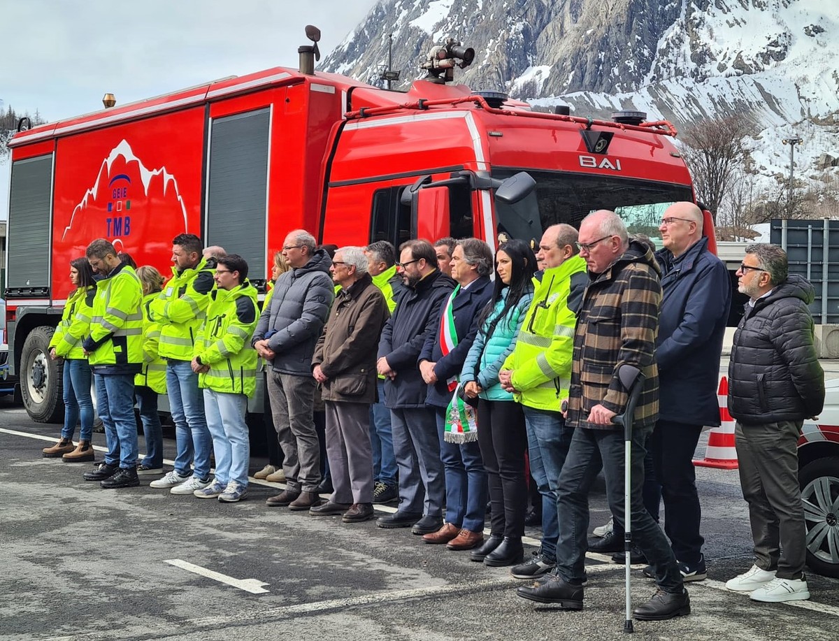 Renzo Testolin in ricordo delle vittime dell'incendio del Tunnel del Monte Bianco