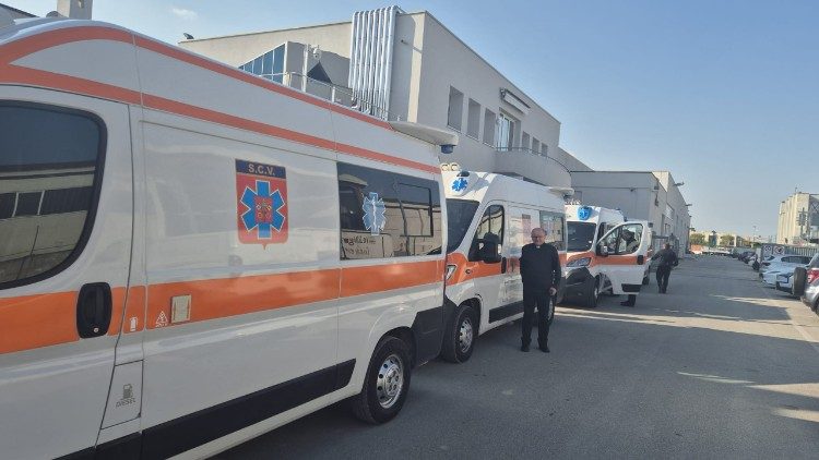 I mezzi con lo stemma della città del Vaticano
