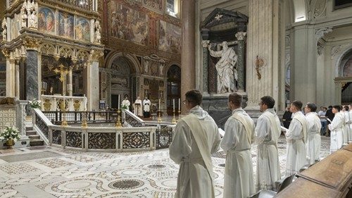 Le storie dei sacerdoti ordinati da Papa Leone