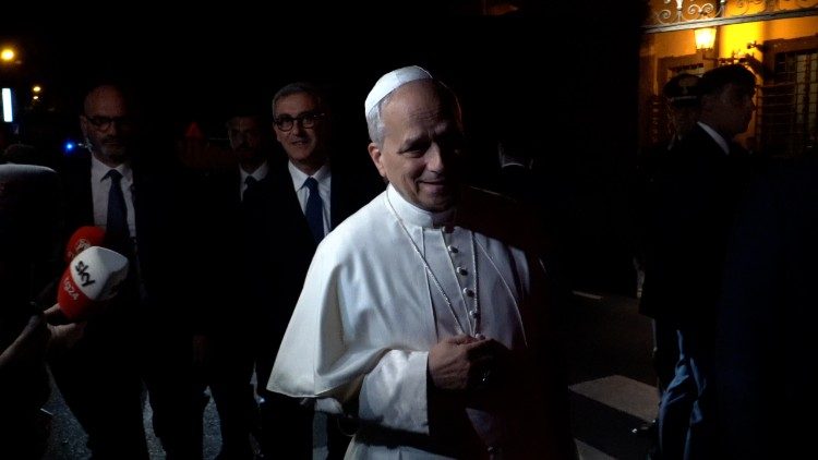 Il Papa risponde ai giornalisti
