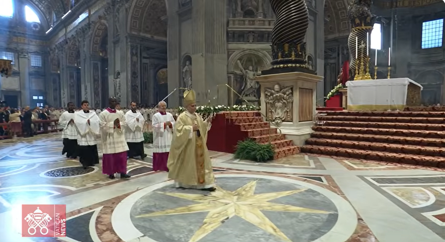 Il Papa ai nuovi preti: siete di tutti e per tutti, tenete aperta la porta della Chiesa