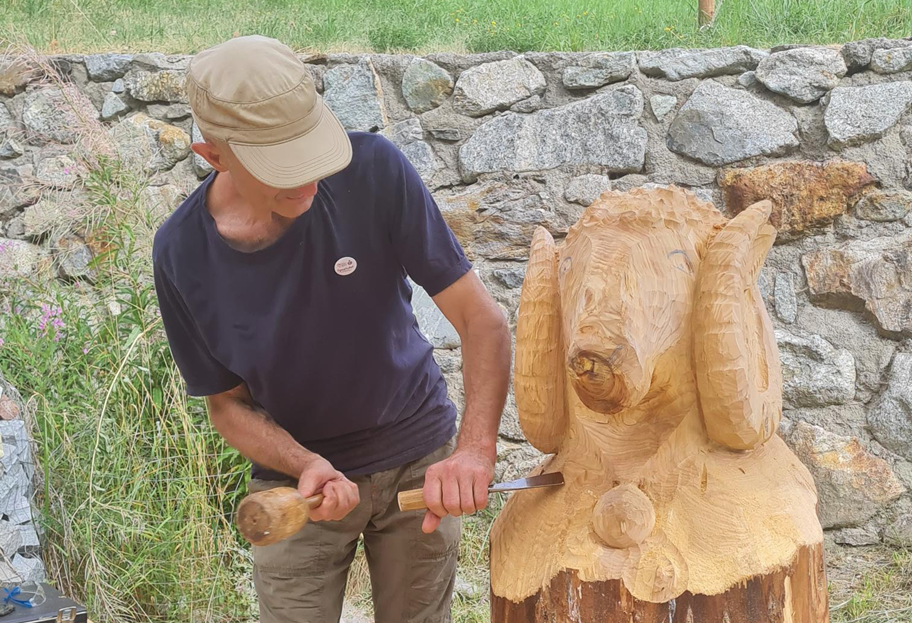 Chez nous a Oyace: l’artigianato di tradizione che racconta la montagna tra memoria, frazioni e nuove connessioni culturali