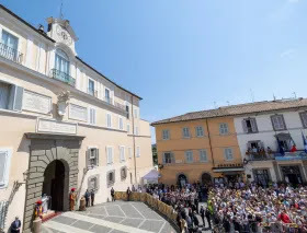 Papa Leone XIV: “Il Regno di Dio cresce anche in mezzo alla zizzania, il bene non smette di germogliare”