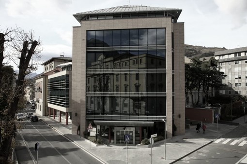 Destinazione Bruxelles: Finaosta lancia due tirocini europei per gli studenti dell’UniVdA Destinazione Bruxelles: Finaosta lancia due tirocini europei per gli studenti dell’UniVdA