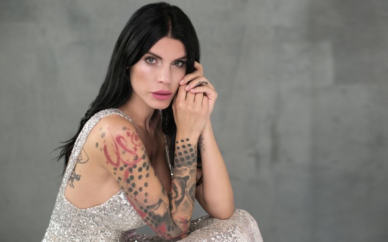 Alice Basso alla libreria Briviodue di Aosta presenta 'Il grido della rosa' - Vimarsana News