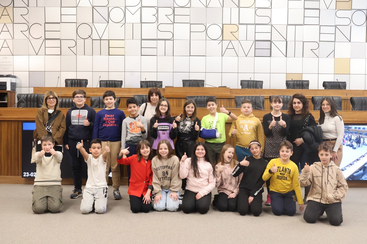 apertura-ai-giovani-la-quinta-b-della-scuola-primaria-saint-roch