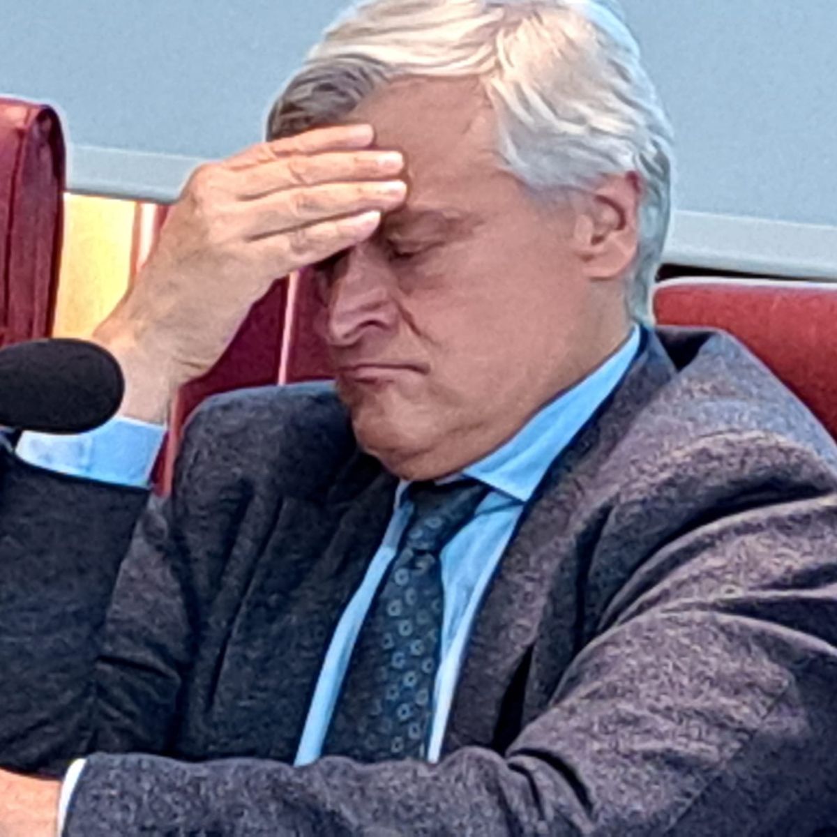 L'assessore Caveri ha illustrato al Consiglio la relazione in materia di politiche europee