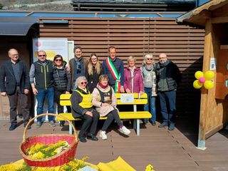 (medico Ginecologo), Elisa Aral (psicologa), Irene Deval (consigliera