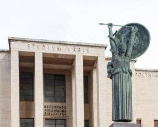 A 78 anni prende l'undicesima laurea, il super studente non si ferma