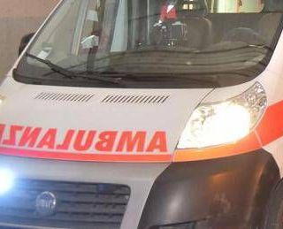 Cede balaustra lungo il Po, ferita una donna: marito finisce in acqua Cede balaustra lungo il Po, ferita una donna: marito finisce in acqua