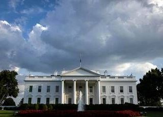 Trump giovedì abrogherà legge Obama su clima e riduzione emissioni