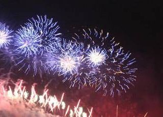 Capodanno e bambini, attenzione a fumi fuochi artificio: l'allarme dei pediatri