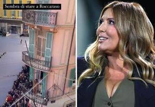 Sanremo, Lucarelli arriva nella città gremita: &quot;Sembra di stare a Roccaraso&quot;