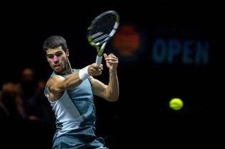 Alcaraz vince l'Atp 500 di Rotterdam: battuto De Minaur in finale