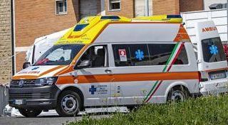Firenze, monossido dalla stufa di un camper: morto un uomo, ricoverata una donna