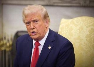 Trump si schiera con Vance: &quot;Europei parassiti&quot;