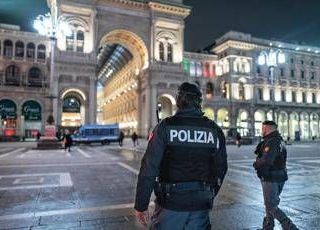 Milano, sparatoria in centro: ferito un uomo di 42 anni