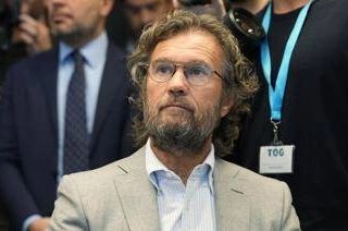 Ultima Generazione ancora nel ristorante di Cracco, è il terzo blitz