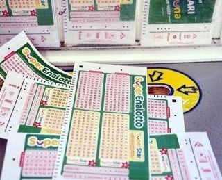 SuperEnalotto, la combinazione vincente del 18 luglio SuperEnalotto, la combinazione vincente del 18 luglio