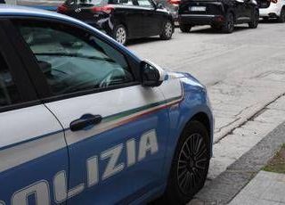 Prometteva guarigioni con Intelligenza artificiale e modifica Dna, arrestata santona Prometteva guarigioni con Intelligenza artificiale e modifica Dna, arrestata santona