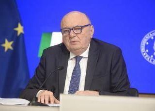 Pichetto: &quot;Italia entra nell'Alleanza Nucleare&quot;