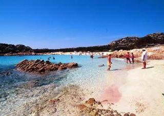 Sardegna, l'economia dell'isola cresce più del resto d'Italia Sardegna, l'economia dell'isola cresce più del resto d'Italia
