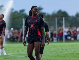 Liverpool-Milan 2-4, rossoneri super nell'amichevole di Hong Kong - Rivivi la partita Liverpool-Milan 2-4, rossoneri super nell'amichevole di Hong Kong - Rivivi la partita