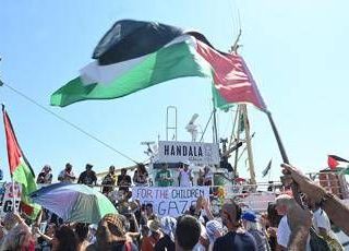 Gaza, Idf: "Pronti per l'arrivo della nave Flotilla, attese decisioni politiche" Gaza, Idf: "Pronti per l'arrivo della nave Flotilla, attese decisioni politiche"