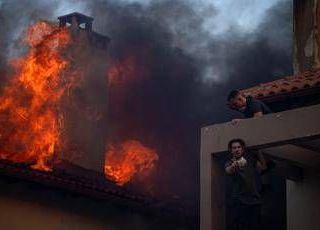 Grecia, ancora incendi ed evacuazioni: situazione critica a Eubea, Kythira e Creta Grecia, ancora incendi ed evacuazioni: situazione critica a Eubea, Kythira e Creta