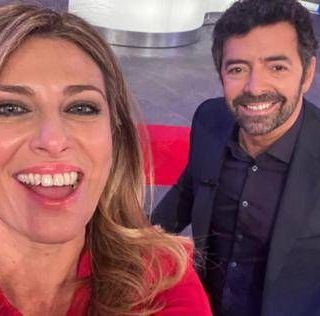 Claudia Adamo è morta, la meteorologa Rai aveva 51 anni. Alberto Matano: "Era una ragazza speciale" Claudia Adamo è morta, la meteorologa Rai aveva 51 anni. Alberto Matano: "Era una ragazza speciale"