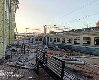 Ucraina, attacco russo a Lozova: un morto e almeno 12 feriti Ucraina, attacco russo a Lozova: un morto e almeno 12 feriti