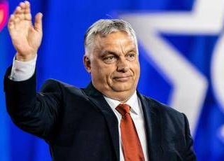 Ungheria, leader opposizione: "Orban pronto a diffondere video intimo per intimidirmi" Ungheria, leader opposizione: "Orban pronto a diffondere video intimo per intimidirmi"