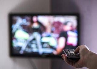 Ascolti tv, 'Colpa dei Sensi' su Canale 5 vince prima serata con il 15,4% Ascolti tv, 'Colpa dei Sensi' su Canale 5 vince prima serata con il 15,4%