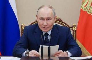 Gli auguri-lampo di Putin per Capodanno: "Russia crede in vittoria"