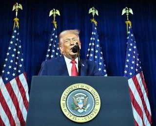 Groenlandia, Trump pronto a comprarla: la mossa del presidente Usa e gli scenari