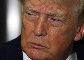 Stretta Trump sui migranti, si riduce crescita popolazione americana