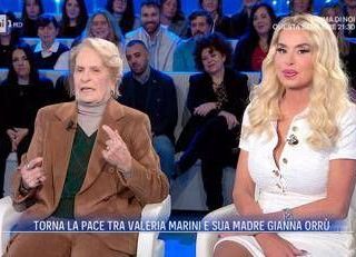 Valeria Marini e la mamma, scoppia la pace a Domenica In