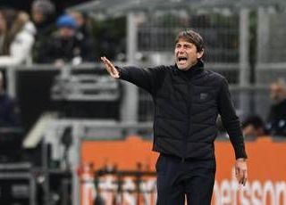 Inter-Napoli, rigore per i nerazzurri e Conte espulso: "Vergognatevi". Cos'è successo