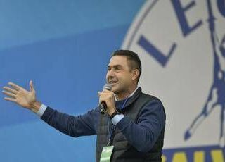 Ucraina, Vannacci: "Basta dare soldi e armi o entriamo in guerra con la Russia"