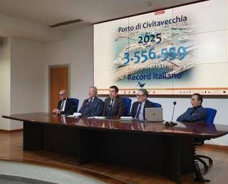 Crociere, Civitavecchia segna record in Italia: oltre 3,5 milioni di passeggeri nel 2025