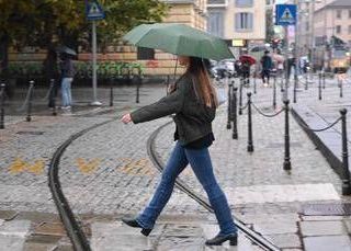 Maltempo senza tregua sull'Italia, attenzione agli effetti su umore e fisico