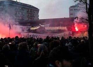 Scontri a corteo contro Milano Cortina, sei indagati: altri in corso di identificazione