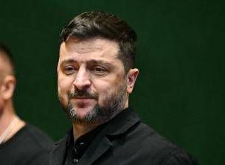 Ucraina, le mosse di Zelensky: elezioni e referendum su pace entro maggio Ucraina, le mosse di Zelensky: elezioni e referendum su pace entro maggio