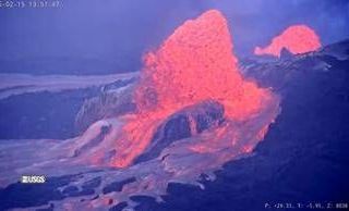 Erutta vulcano Kilauea: fontane di lava alte fino a 250 metri Erutta vulcano Kilauea: fontane di lava alte fino a 250 metri