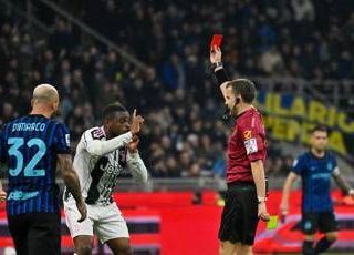 Minacce di morte dopo Inter-Juve, l'arbitro La Penna denuncia: indagini in corso Minacce di morte dopo Inter-Juve, l'arbitro La Penna denuncia: indagini in corso