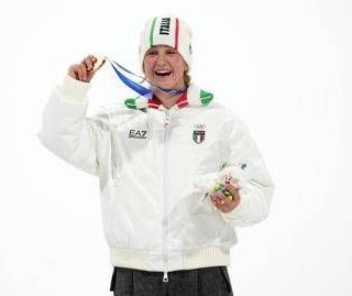 Flora Tabanelli, chi è la stella azzurra del freestyle bronzo a Milano Cortina 2026 Flora Tabanelli, chi è la stella azzurra del freestyle bronzo a Milano Cortina 2026