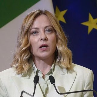 Meloni a giovani FdI “Minacce si moltiplicano, ma non abbiamo paura”