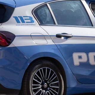 Volante si scontra con un’auto nel napoletano, morto un poliziotto